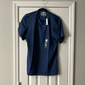 American Rag Men's T-Shirt.  Size Large.